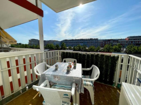 Bright studio with stunning terrace